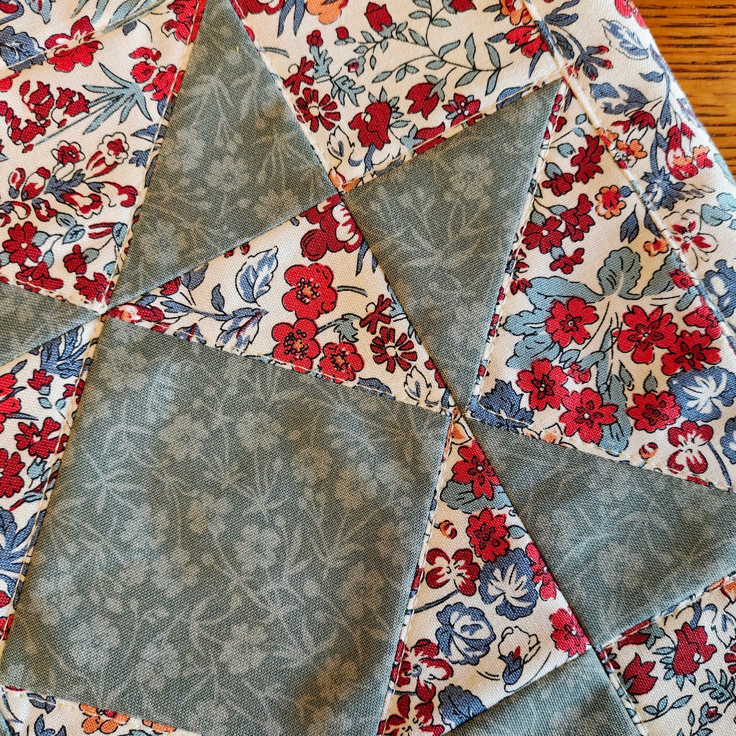 Made to Order Sawtooth Project Bag By Jenni Stitching Simply | 9 7/8" Wide x 12" Tall