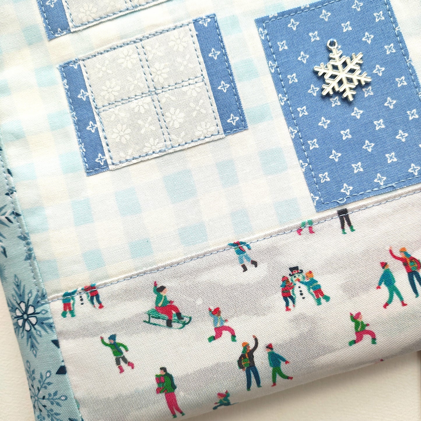 MADE TO ORDER "Winter House" Project Bag & Accessories