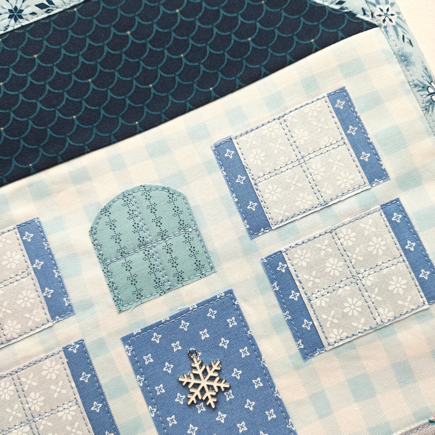 MADE TO ORDER "Winter House" Project Bag & Accessories